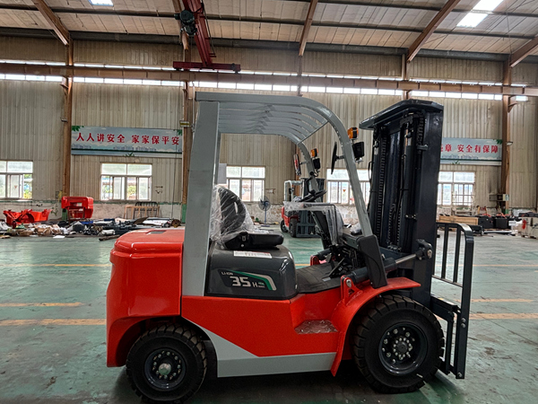 電動(dòng)叉車銷售