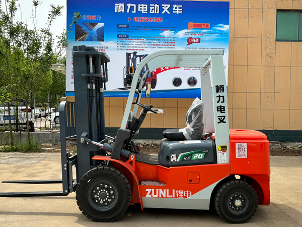 電動搬運(yùn)叉車